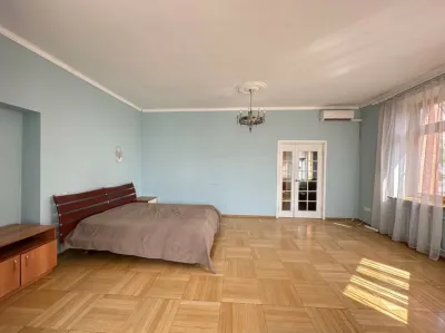 2-комнатная квартира 98 кв. м.